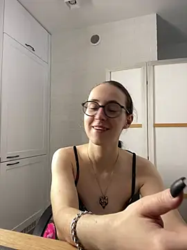 Chatroom XXX en direct de MartiniiSelenna