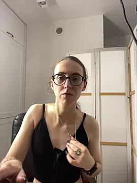 Živý XXX chat MartiniiSelenna