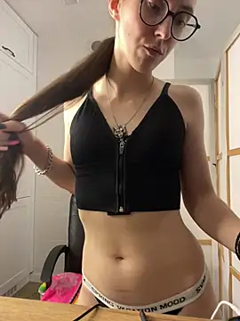 MartiniiSelenna 라이브 XXX 채팅