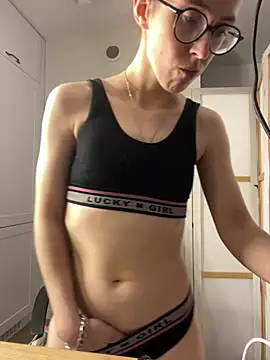Živý XXX chat MartiniiSelenna