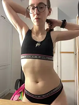 XXX chat uživo modela MartiniiSelenna