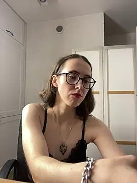 MartiniiSelenna Chat XXX live