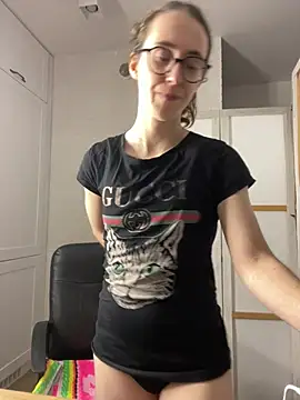 MartiniiSelenna Chat XXX live