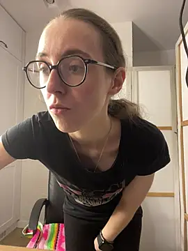 MartiniiSelenna Chat XXX live