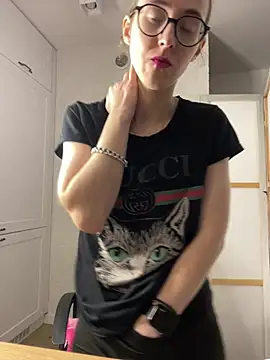 MartiniiSelenna Chat XXX in diretta