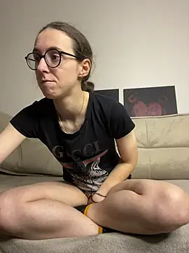 MartiniiSelenna's Live XXX Chat