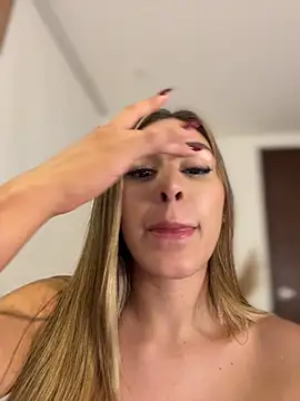 LAURA_VANESA Webcam Show