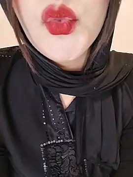 Czat XXX na żywo – Rawya-34
