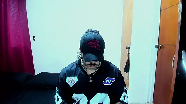 Van_Velckan Show in webcam