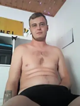 112boy's Webcam Show