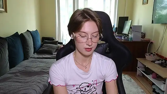 MalvinaBlum's Live XXX Chat