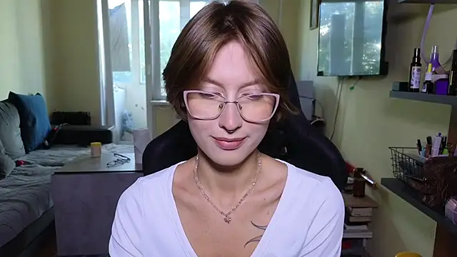 MalvinaBlum live XXX chat