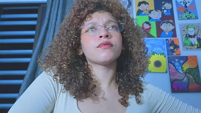 Ada_gales_'s Live XXX Chat