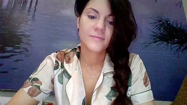AliceTailor Show in webcam