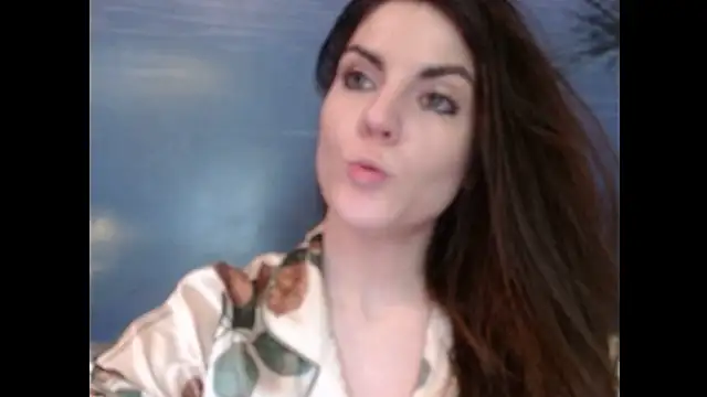 AliceTailor Show in webcam