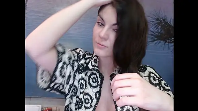 AliceTailor Show in webcam