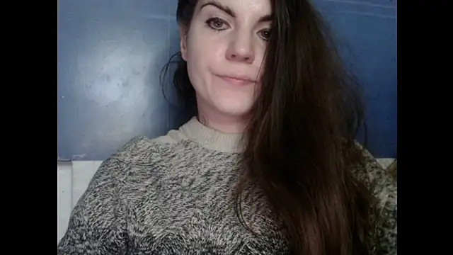 AliceTailor Show in webcam
