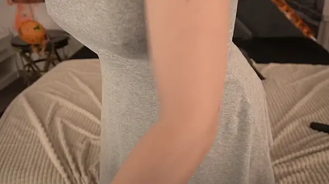 IceDanielles 现场XXX聊天