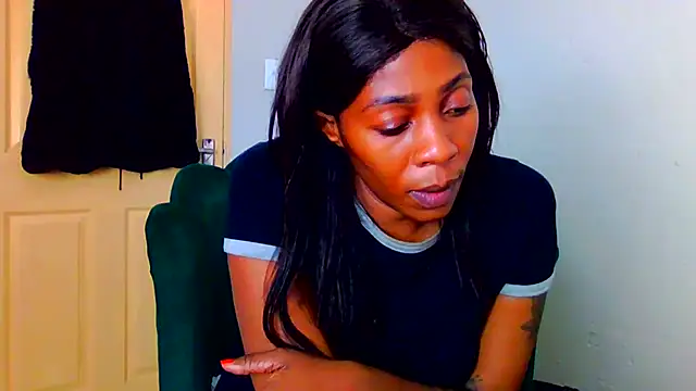 Chat +18 de TALLnBEAUTY ao vivo