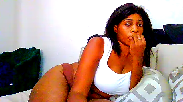 Chatroom XXX en direct de TALLnBEAUTY