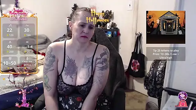 Demonicmiss' Webcam Show