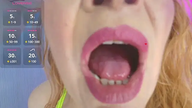 Pokazy przed kamerką – Wife_sexxx