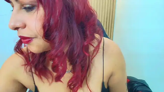 Anabella_Thompson Chat XXX in diretta
