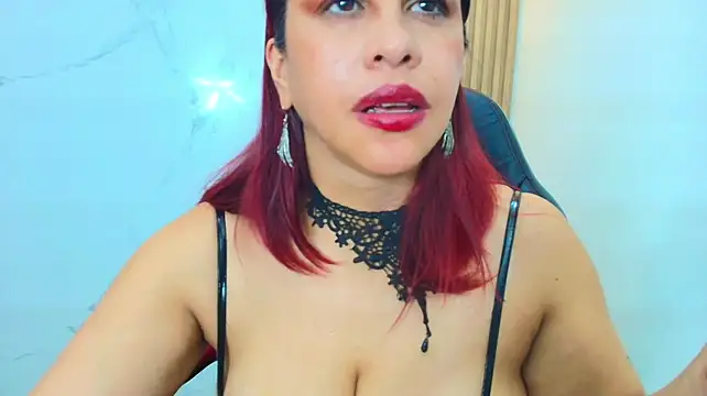 Anabella_Thompson Adlı Modelin Canlı XXX Sohbeti