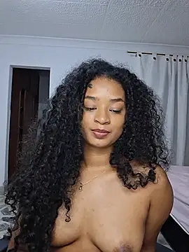 Chat +18 de Tammy-Bliss ao vivo