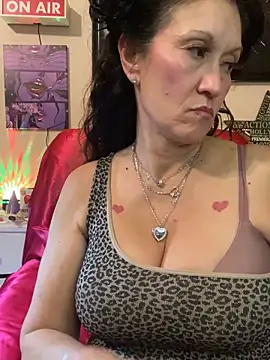 TheDime Adlı Modelin Canlı XXX Sohbeti