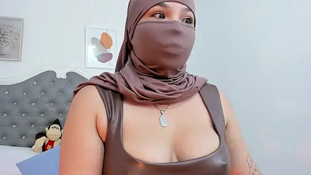 nashi_ra's Live XXX Chat