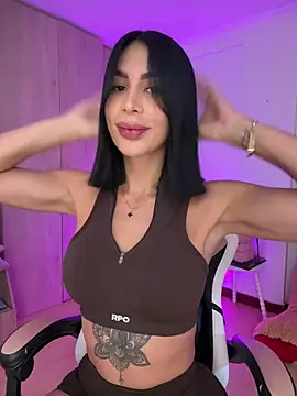 Chatroom XXX en direct de mckenzieklein
