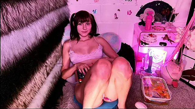SweetLaumina Show in webcam