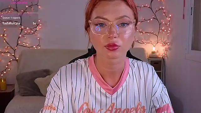 Czat XXX na żywo – Karinchik_