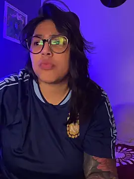 miacanela_xo webkamerás műsora