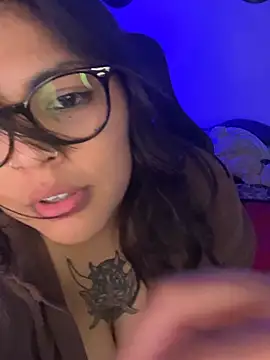 miacanela_xo 网络视讯表演
