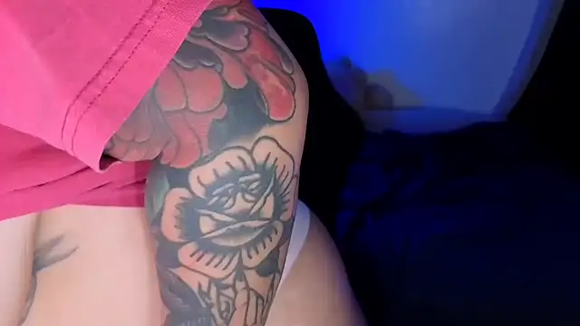 دردشة miacanela_xo الجنسية المباشرة