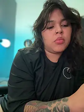 miacanela_xo's Live Chat Room