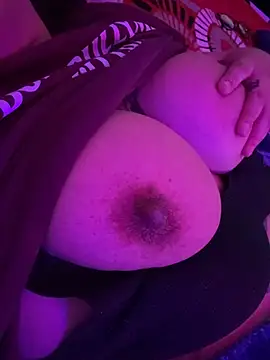 miacanela_xo Show in webcam