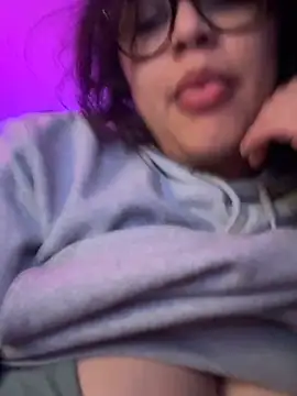 Онлайн чат XXX miacanela_xo