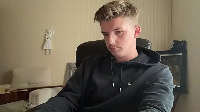 derin7inch's Webcam Show