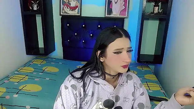 kinverly_sexyx: διαδικτυακό σόου στην κάμερα