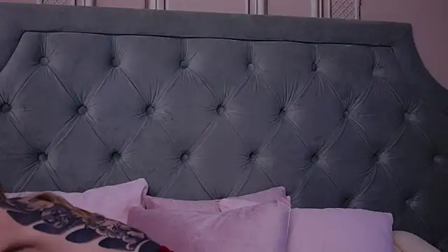 LucyAddison Cameră chat live