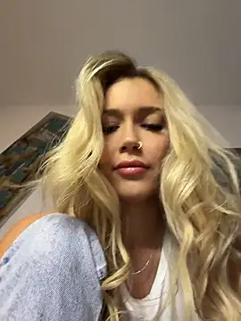 LucyAddison – webcam-show
