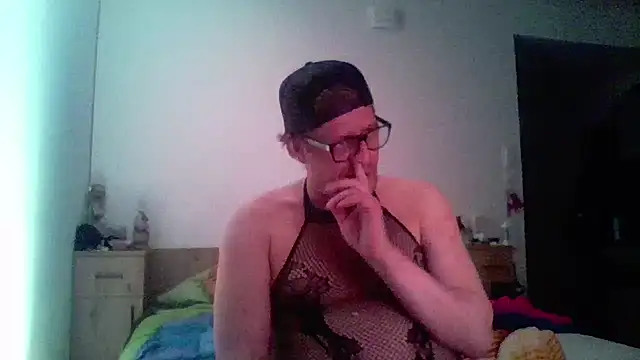 Bigthroaterboy Show in webcam