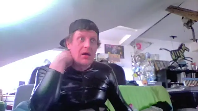 Bigthroaterboy Show Webcam