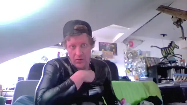 Bigthroaterboy webcam show