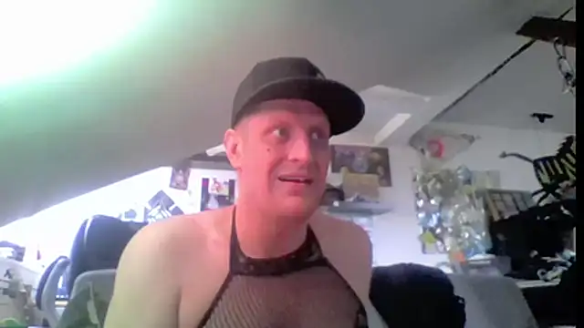 Bigthroaterboy Webcam-Show