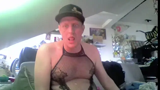 Bigthroaterboy Show in webcam