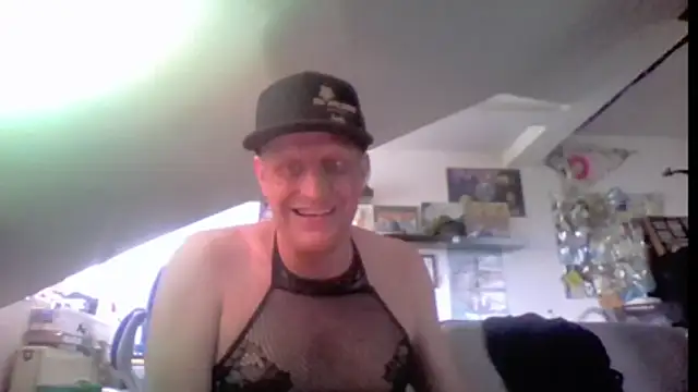 Bigthroaterboy Webcam Show
